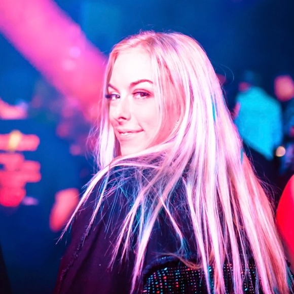 Meet your Posher, Sydney - Picture 1 of 1